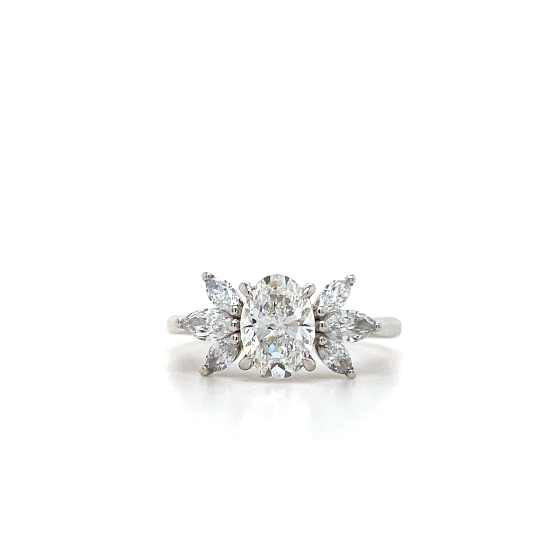 Bouquet Lab Diamond Ring