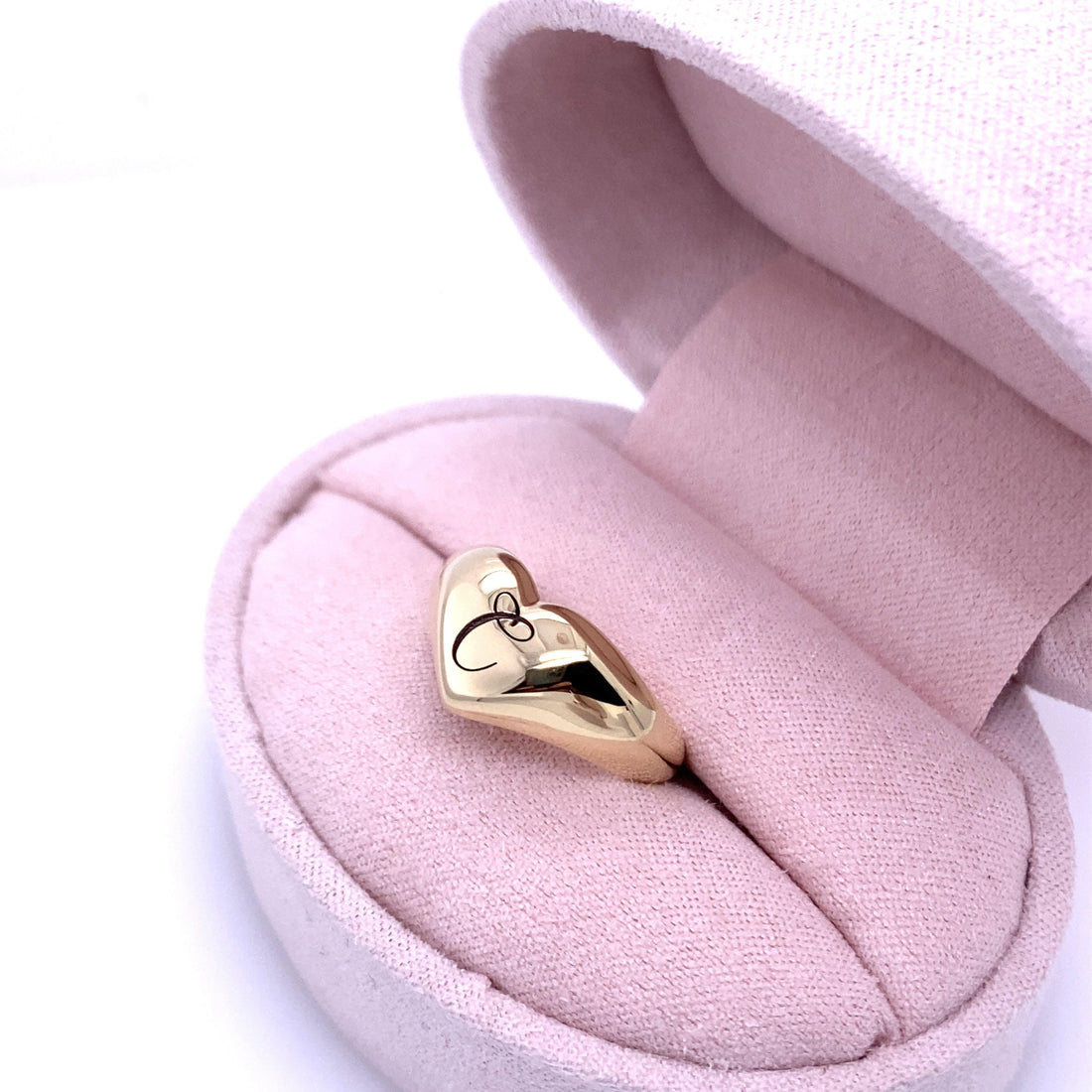 Heart Signet - Yellow Gold
