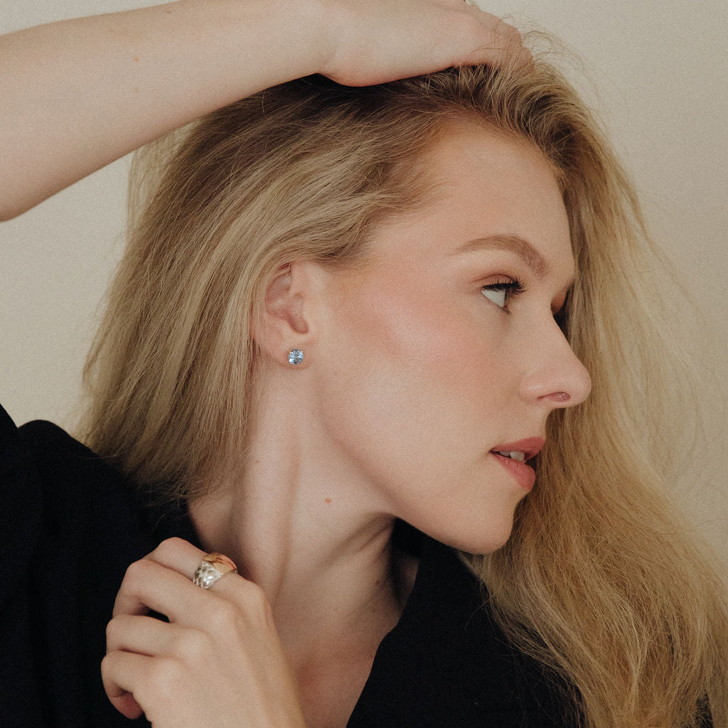 Round Spinel Studs