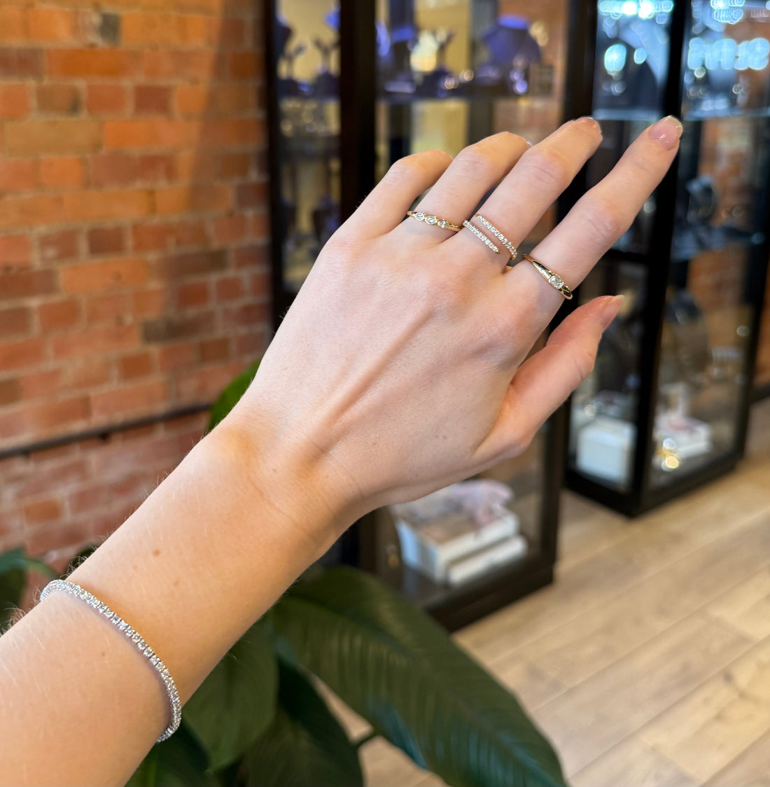 Umi Ring - Yellow Gold