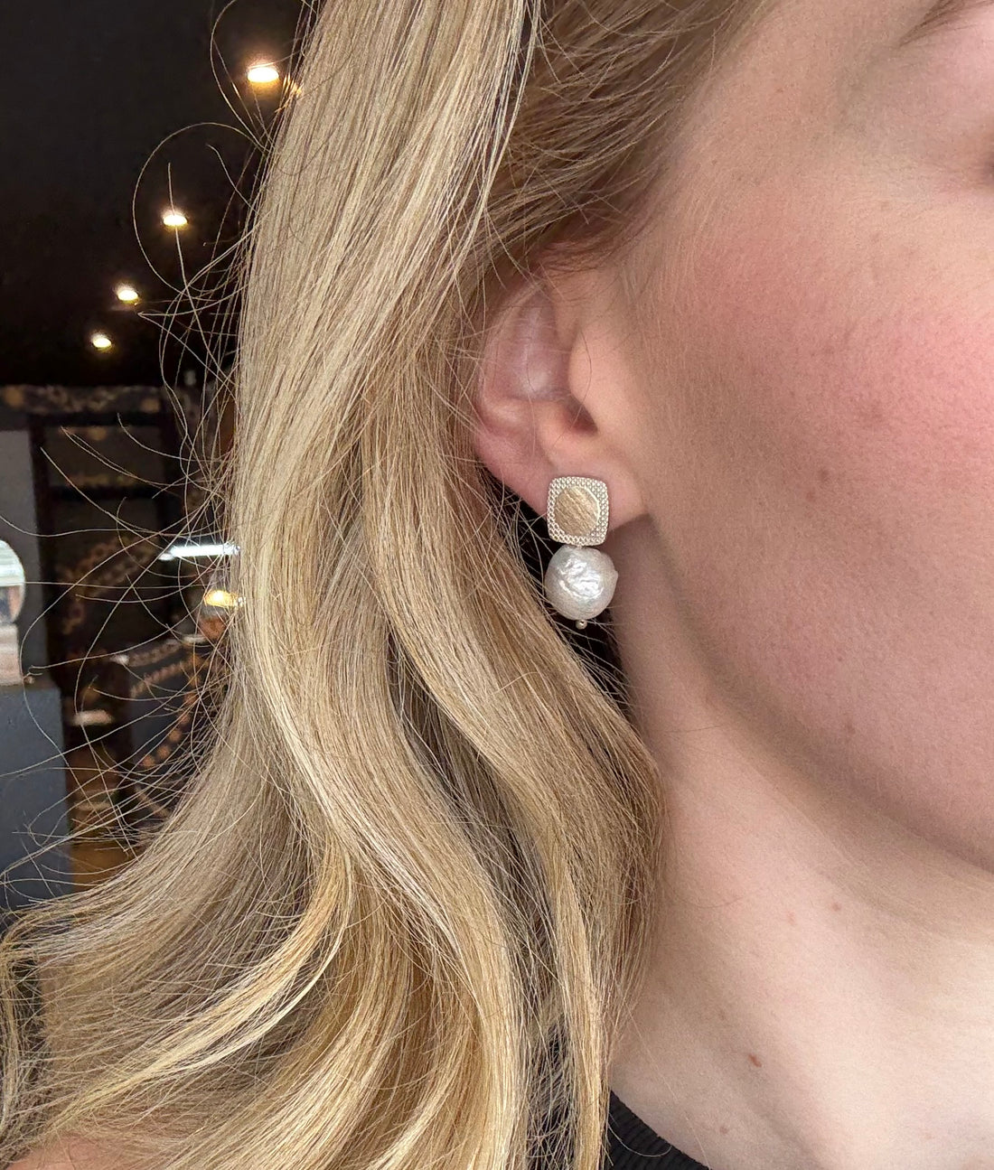 Motif Pearl Drop Earrings