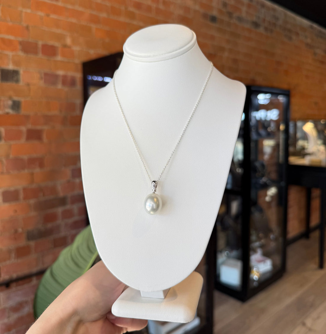 South Sea Pearl Pendant - White Gold