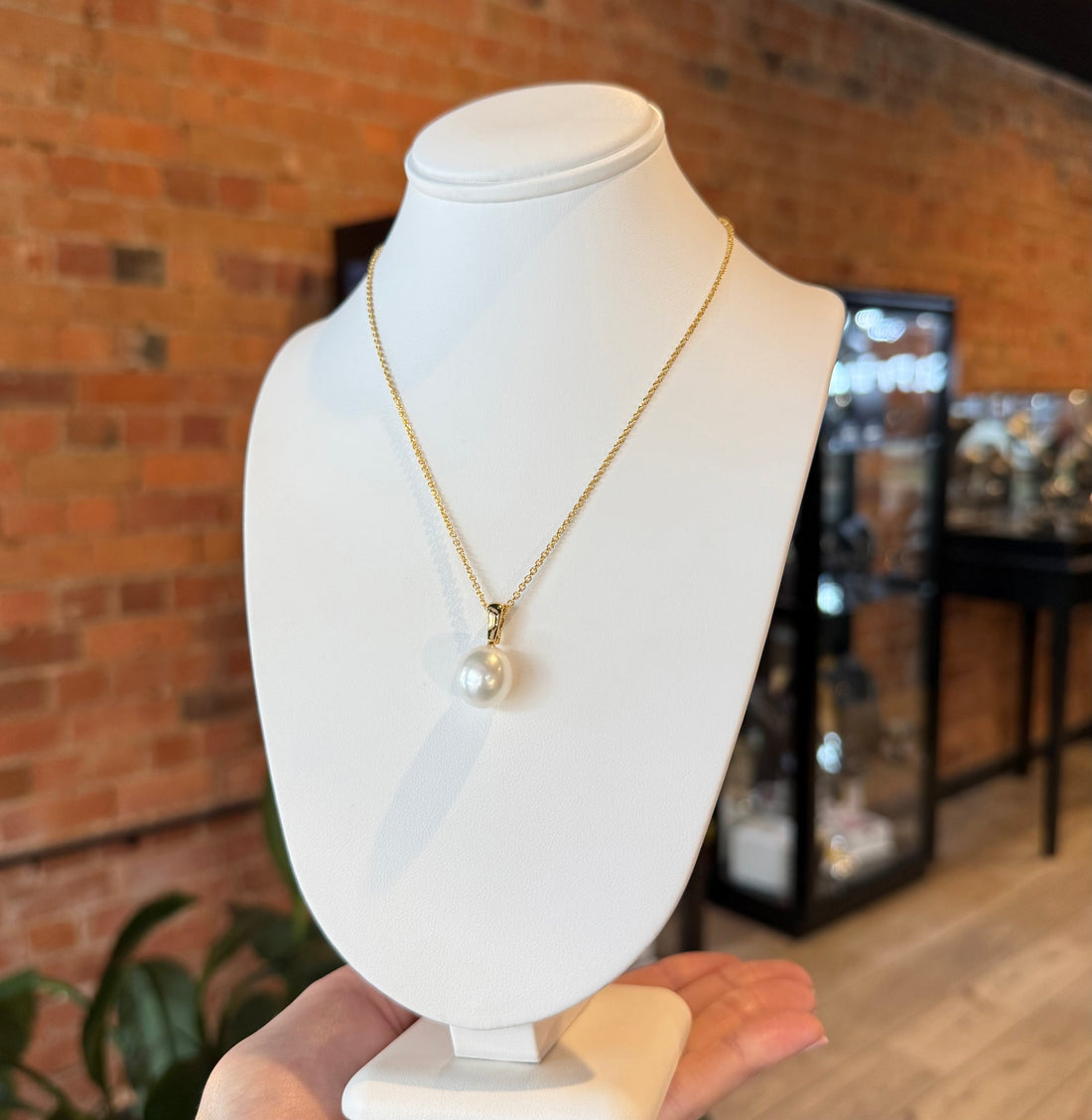 South Sea Pearl Pendant - Medium