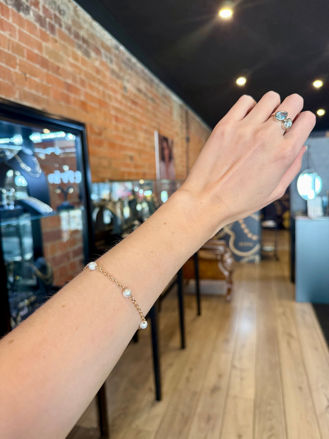 Hazel Pearl Bracelet