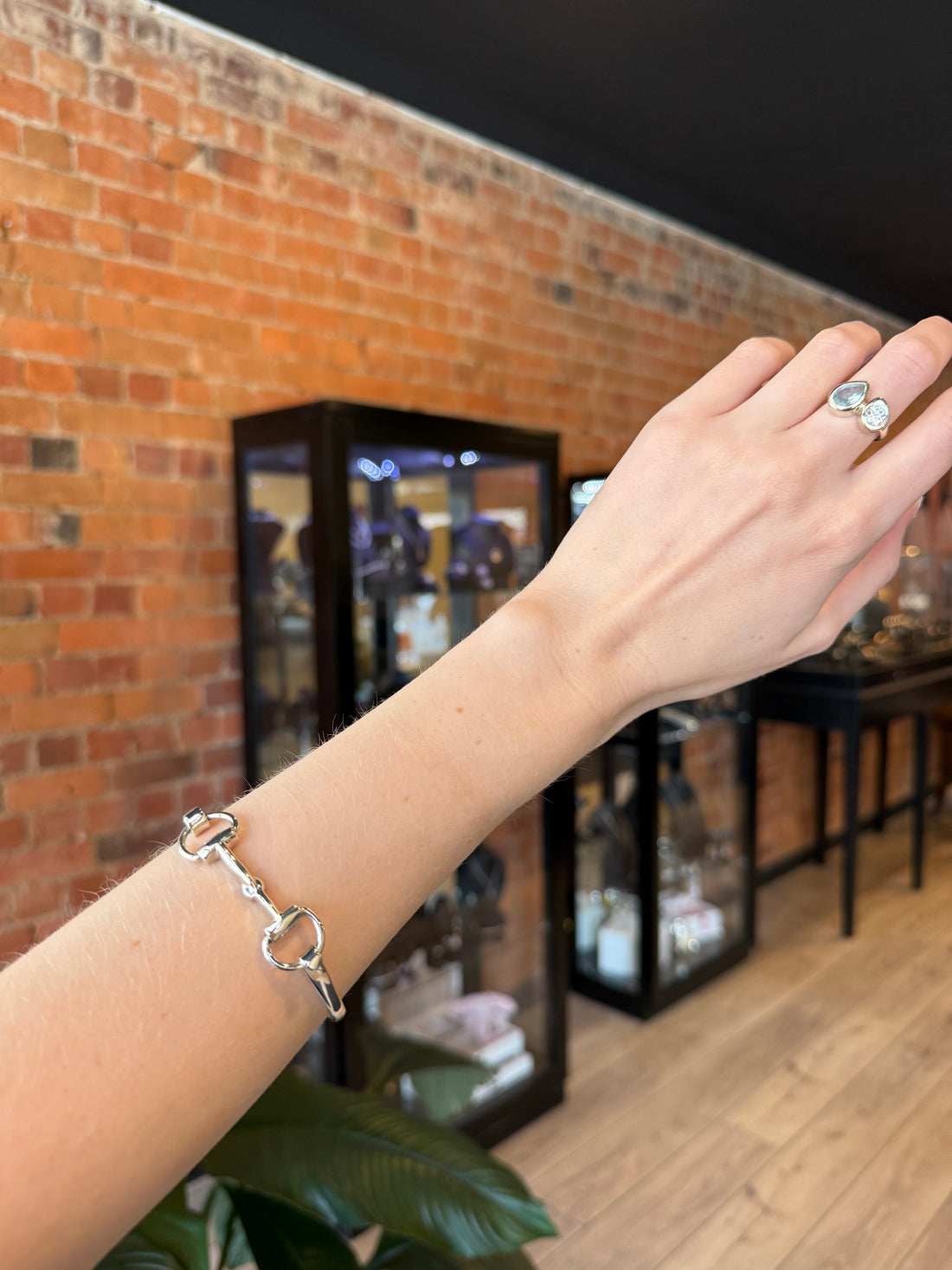 Horsebit Bangle