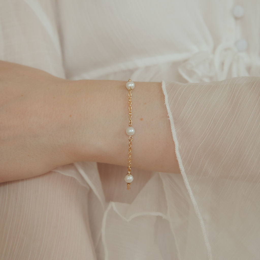Hazel Pearl Bracelet
