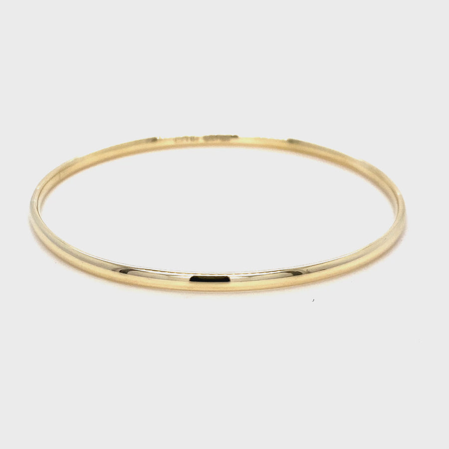 Thin Oval Bangle