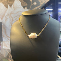 Wilma Pearl necklace